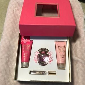 Victoria’s Secret angels only gift set